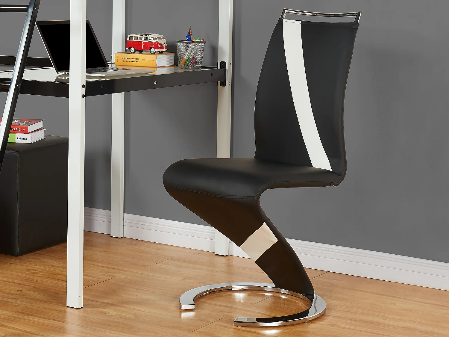 Lot de 2 chaises TWIZY - Simili noir & blanc
