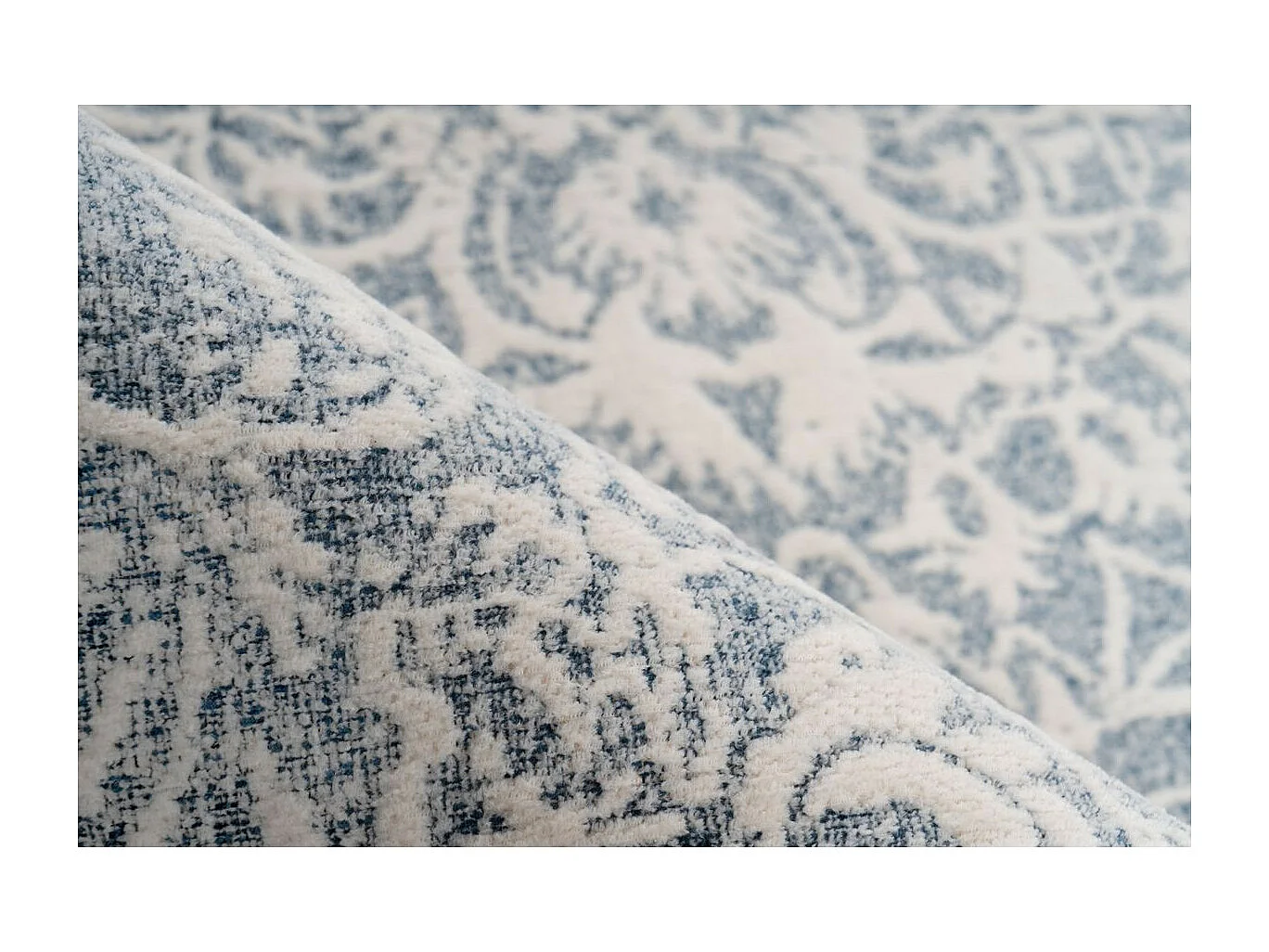 Tapis Vintage à Poils Courts "Iglesia" Crème & Bleu 120 x 170 cm