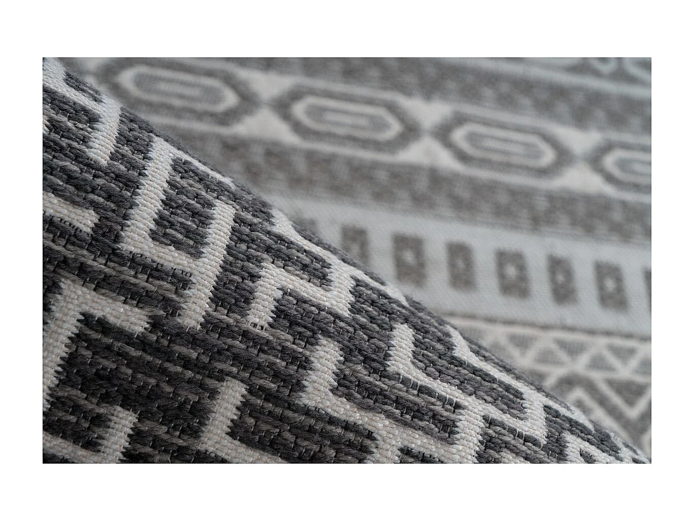 Tapis d'Extérieur Ethnique "Yoga" Taupe & Crème 80 x 150 cm