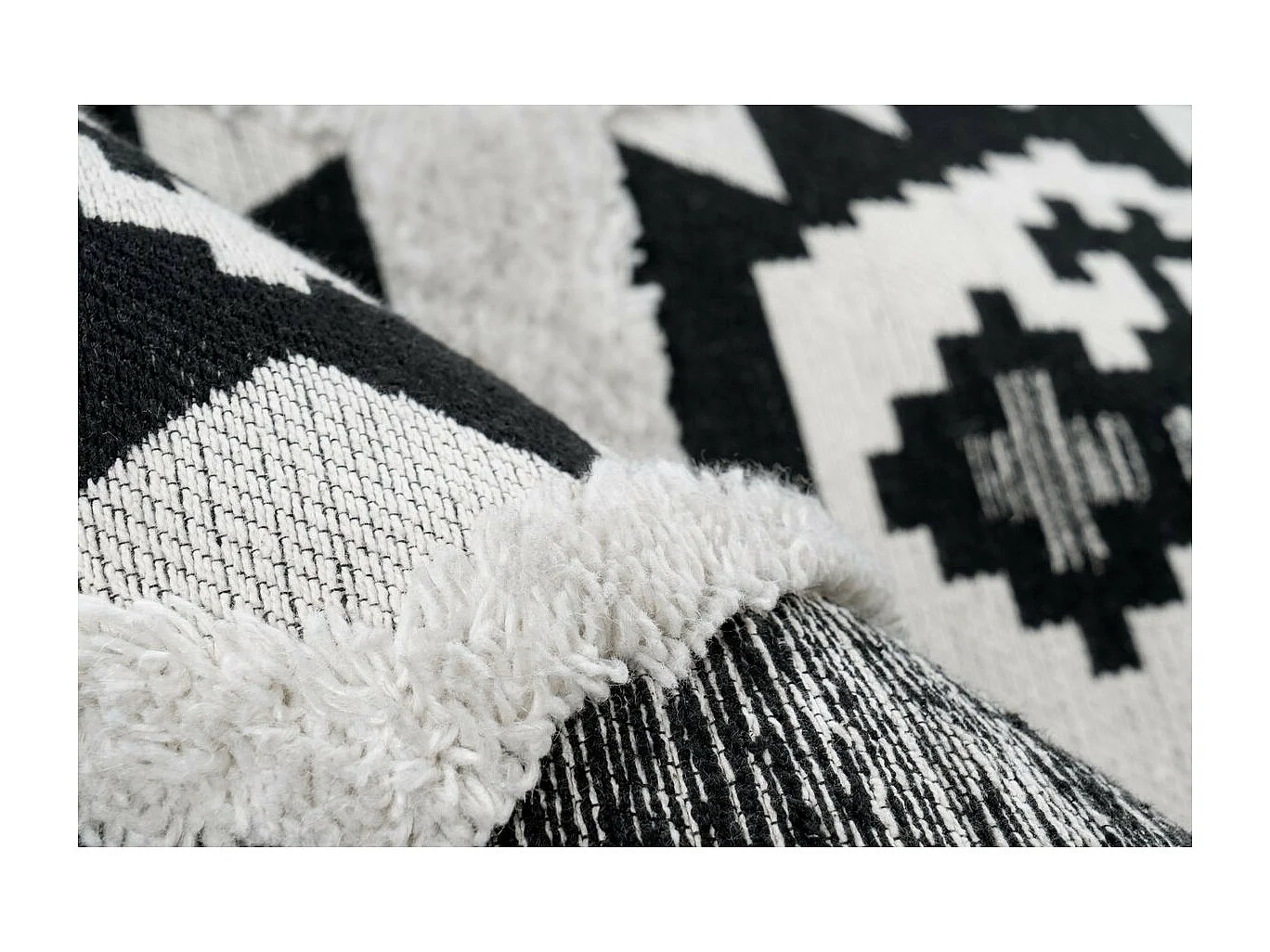 Tapis Coupe 3D à Poils Courts "Ethnie" Gris 80 x 150 cm