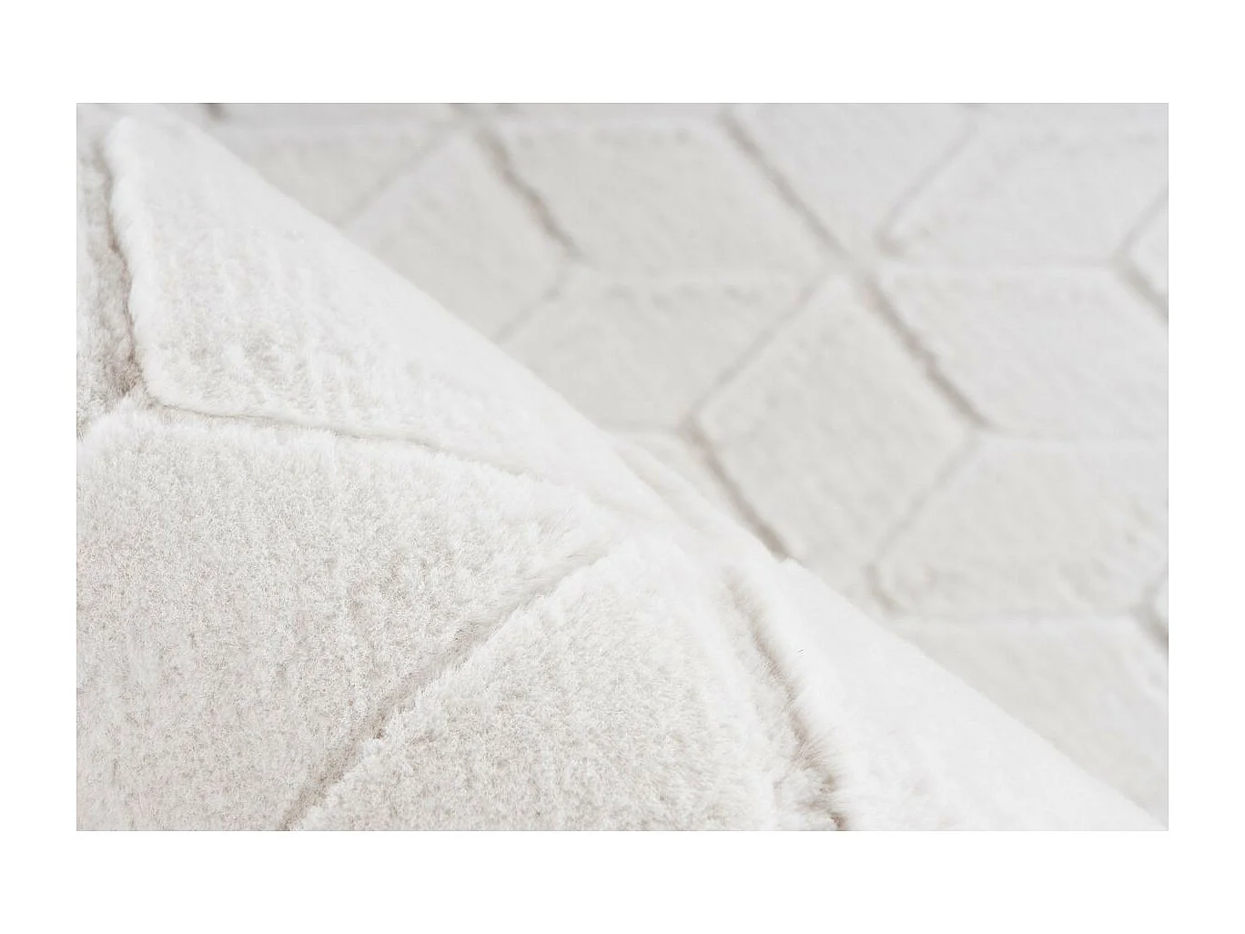 Tapis Shaggy Effet 3D "Vivica" Blanc & Crème 120 x 160 cm