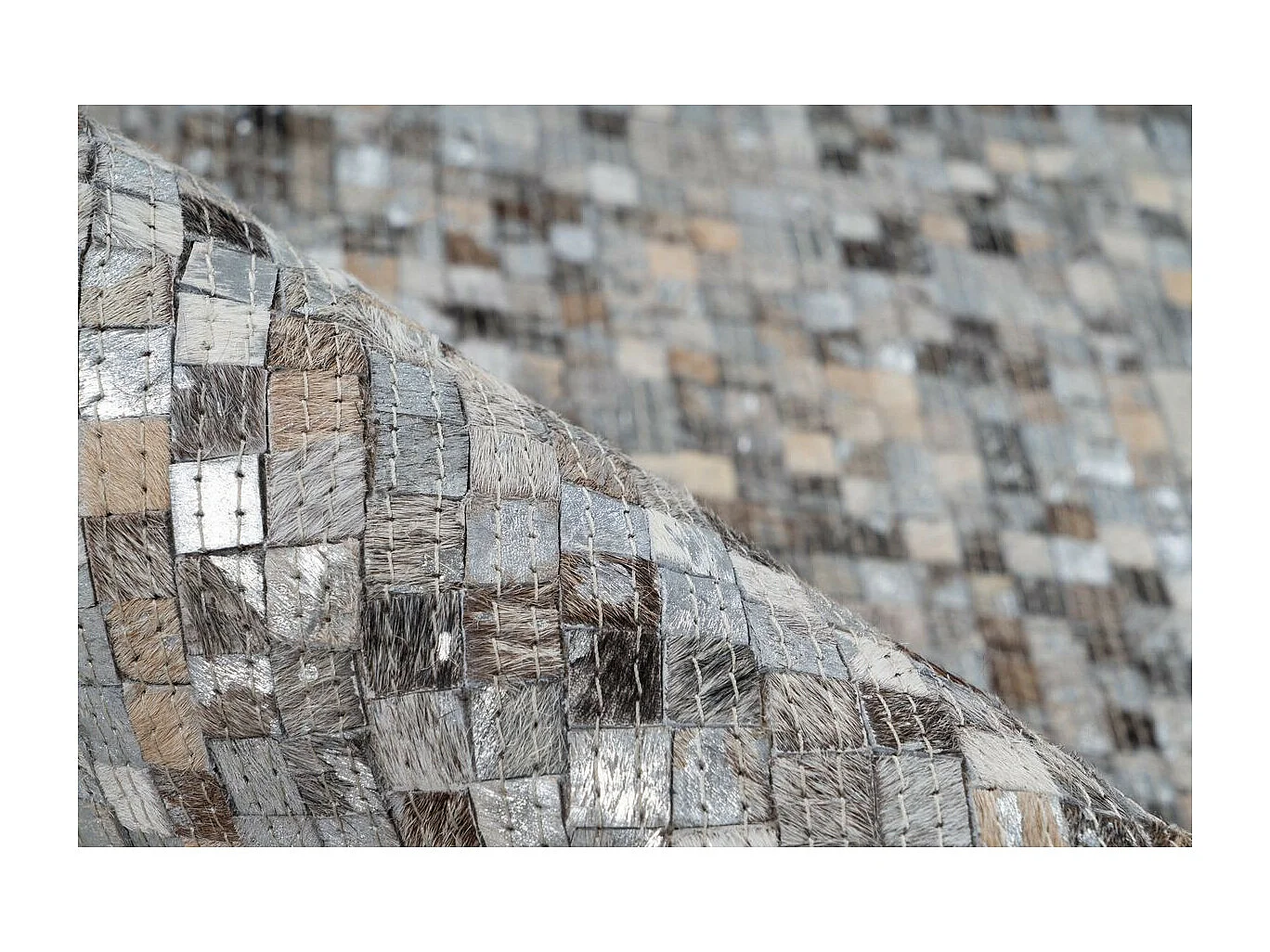 Tapis en Cuir Fait Main "Finish" Gris & Argent 160 x 230 cm