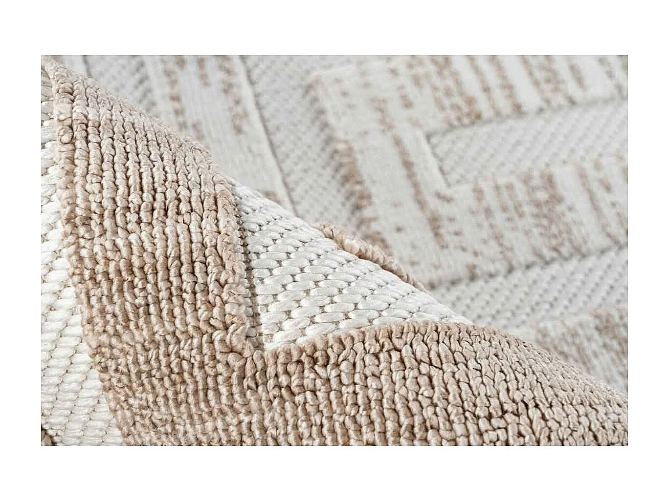 Tapis Tissé Géométrique "Sarai" Marron & Beige 120 x 170 cm