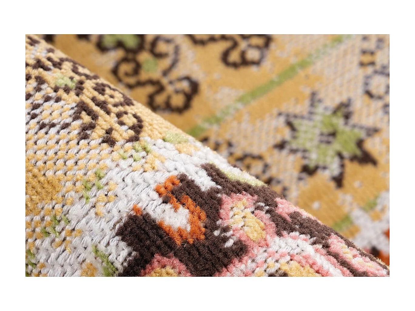 Tapis Patchwork à Poils Courts "Ariya" Multicolore 120 x 170 cm