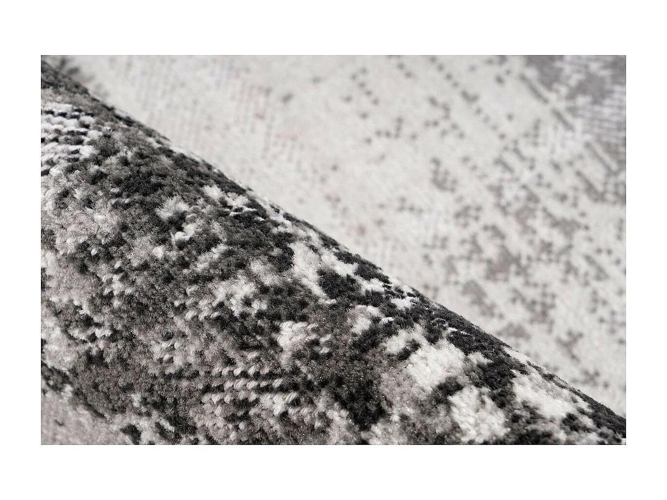 Tapis Effet Vieilli à Poils Courts "Ariya" Anthracite 80 x 150 cm