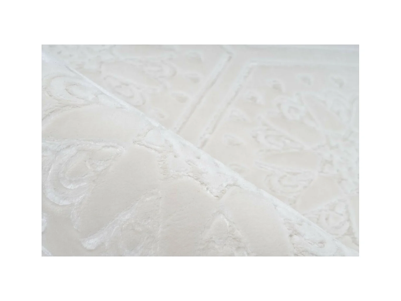 Tapis Moderne Fait Main "Monroe II" Blanc 160 x 230 cm