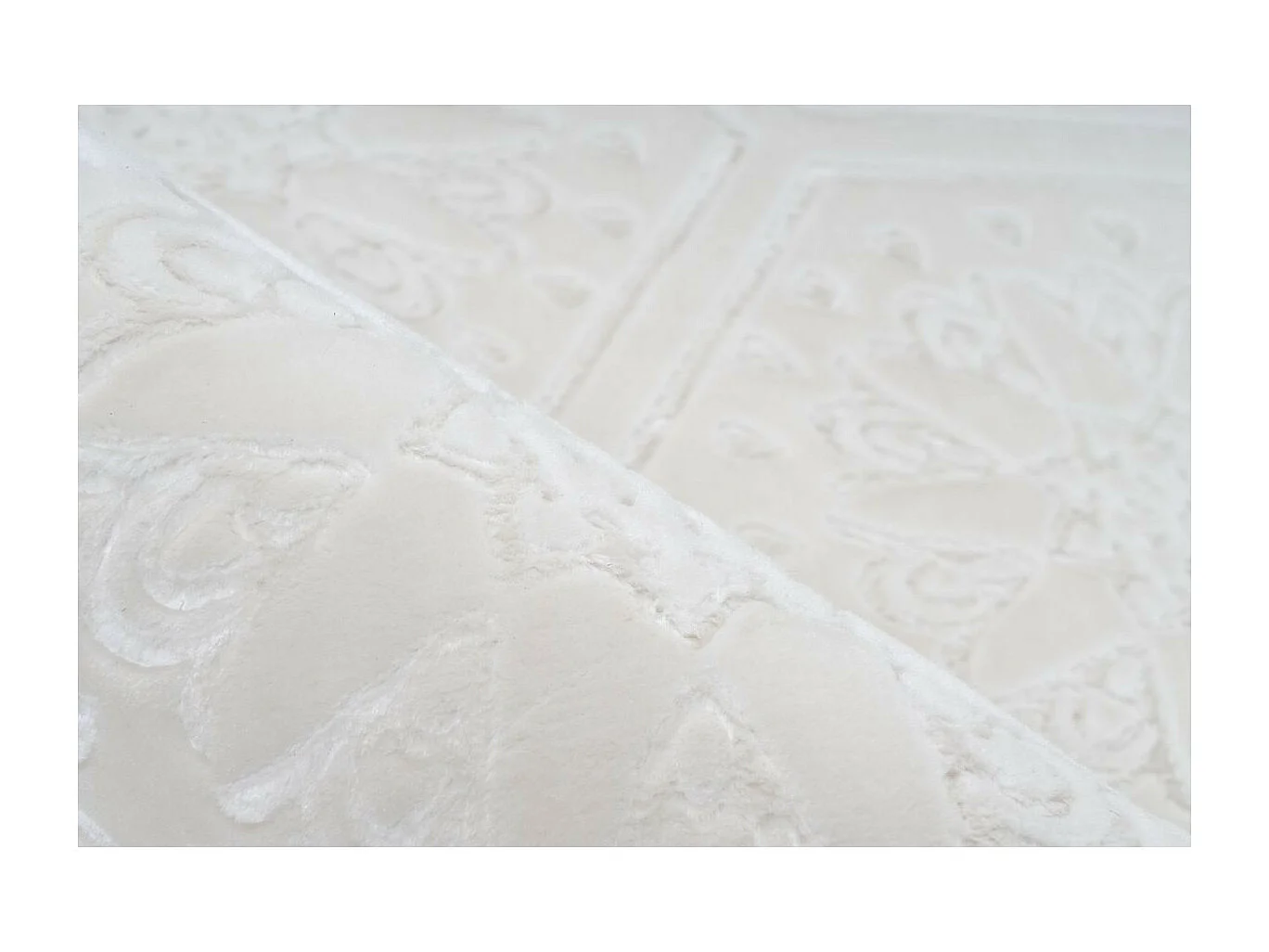 Tapis Moderne Fait Main "Monroe II" Blanc 160 x 230 cm