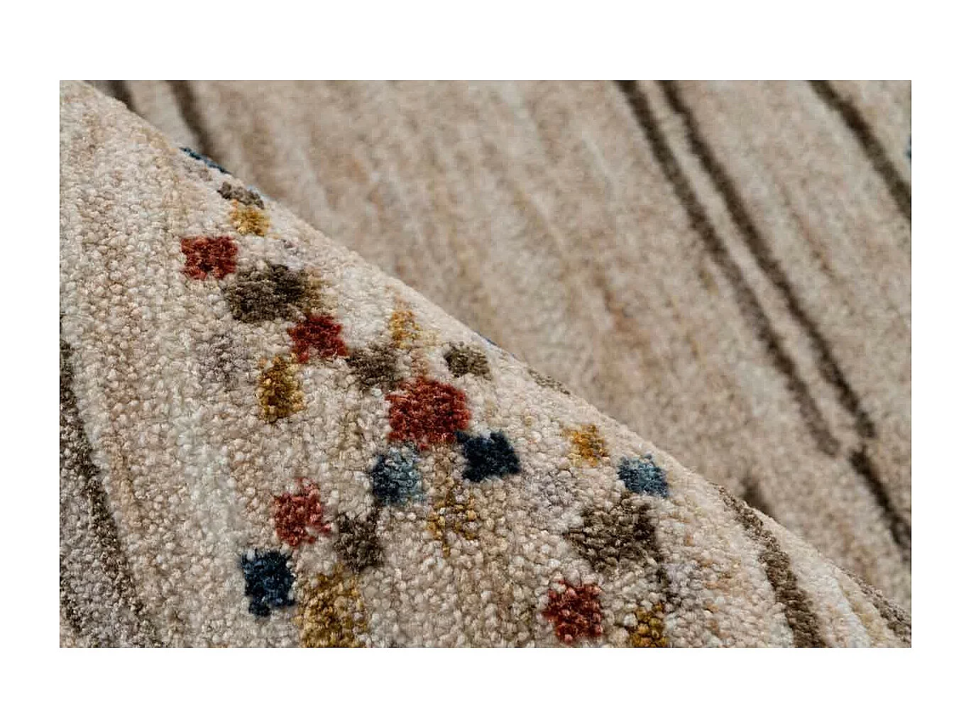 Tapis Tissé Imprimé Ethnique "Jaka" Multicolore 120 x 170 cm