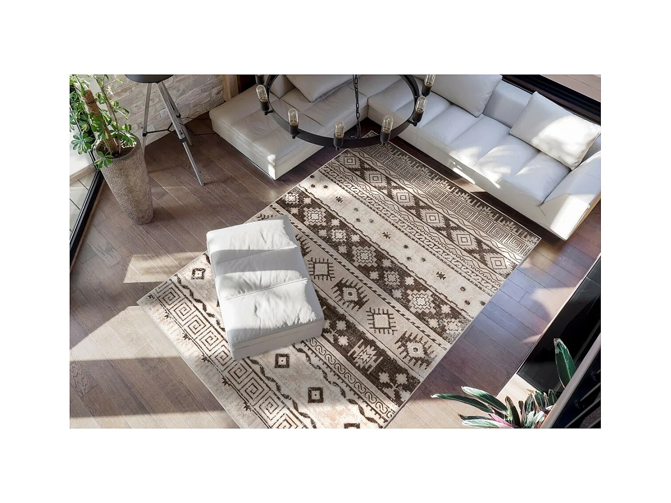 Tapis Ethnique à Poils Courts "Ariya" Taupe 120 x 170 cm