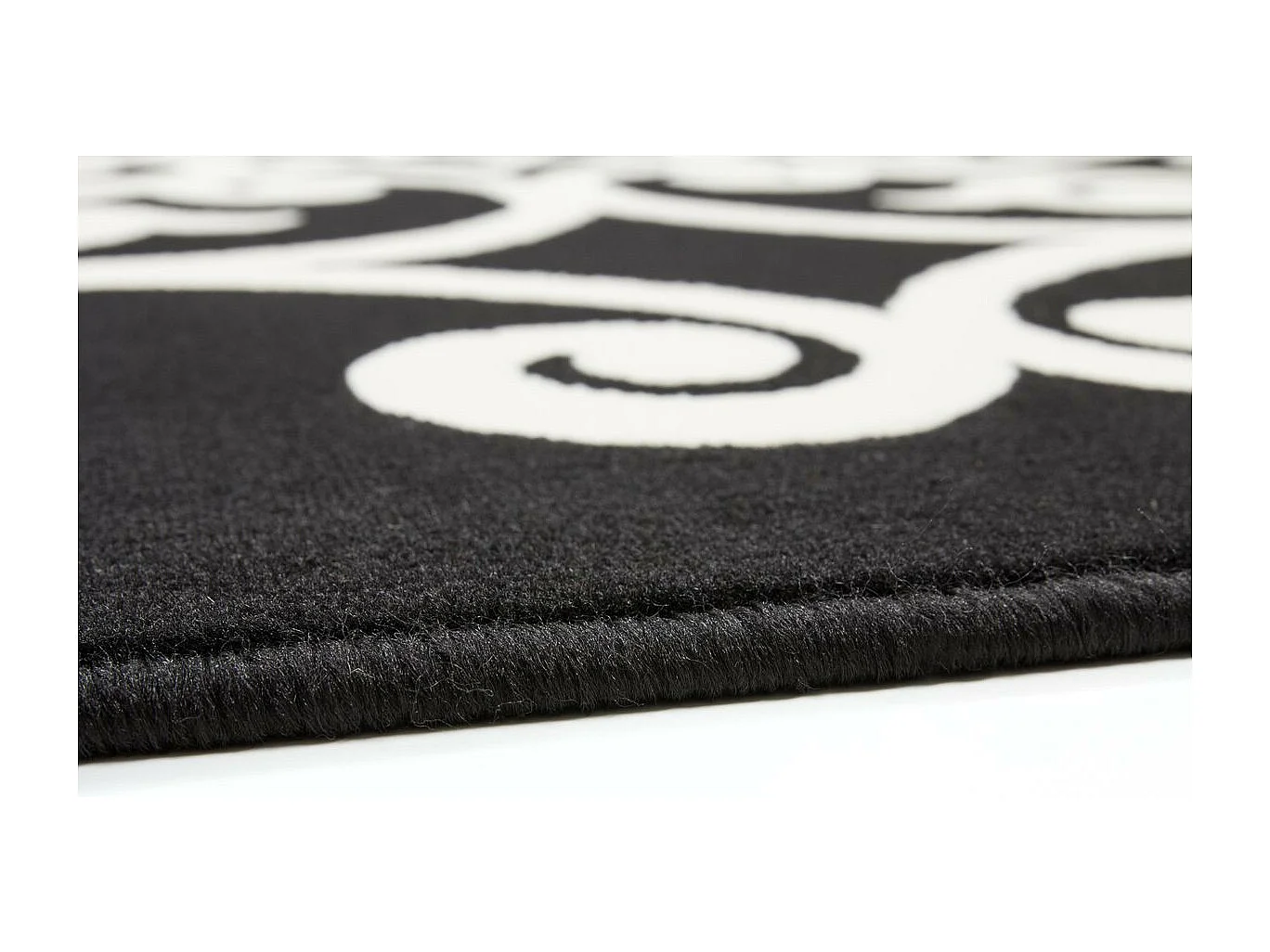 Tapis Tissé Effet 3D à Poils Courts "Manolya" Noir 160 x 230 cm