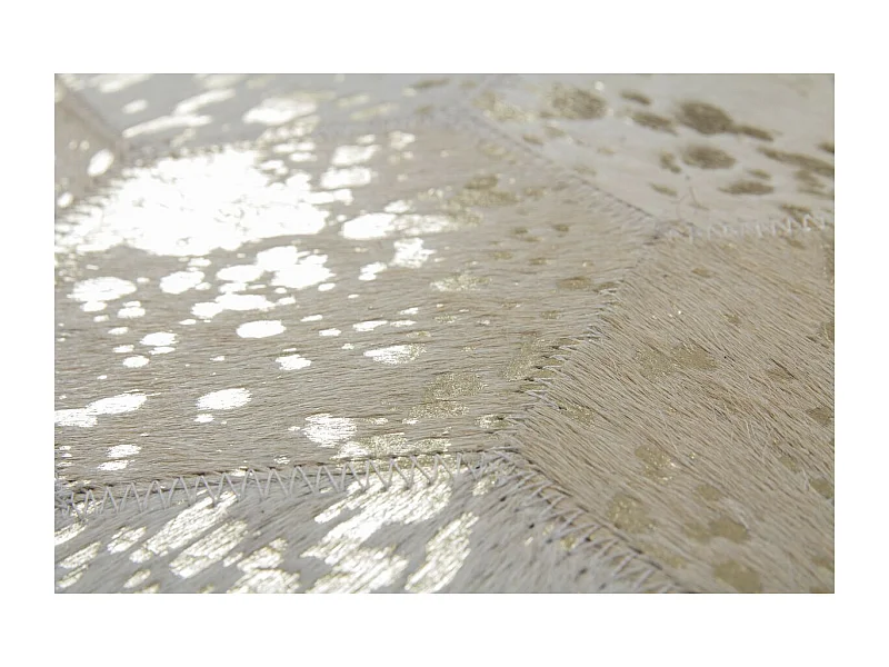 Tapis Tissé Effet Métallique "Spark" Ivoire & Or 160 x 230 cm