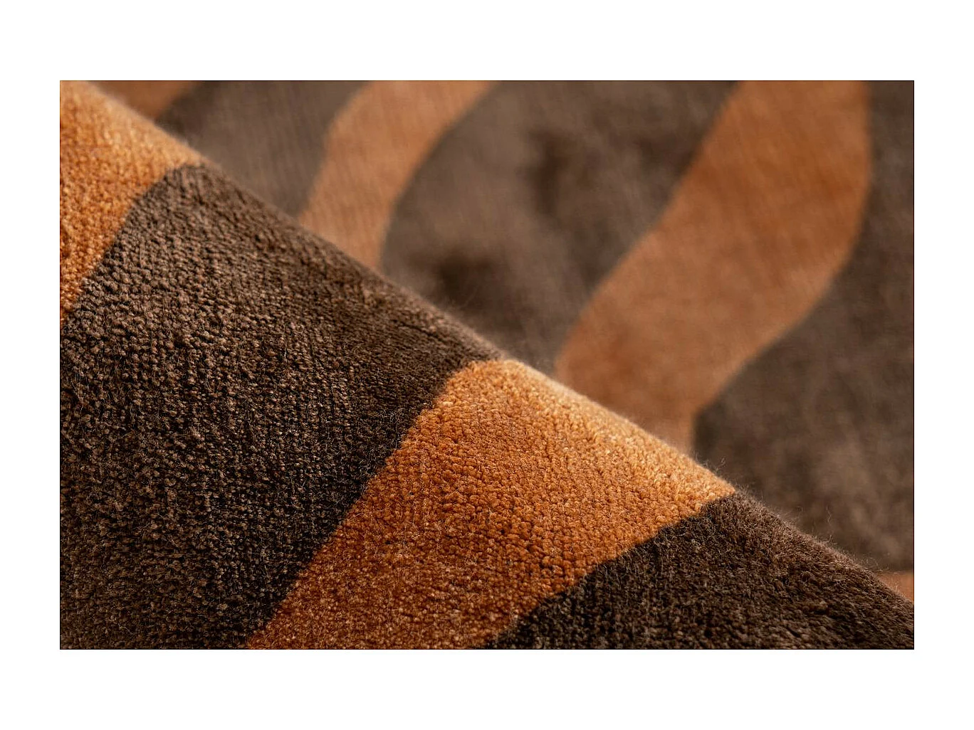 Tapis Rétro Motif Imprimé "Sinai" Marron Foncé 120 x 170 cm