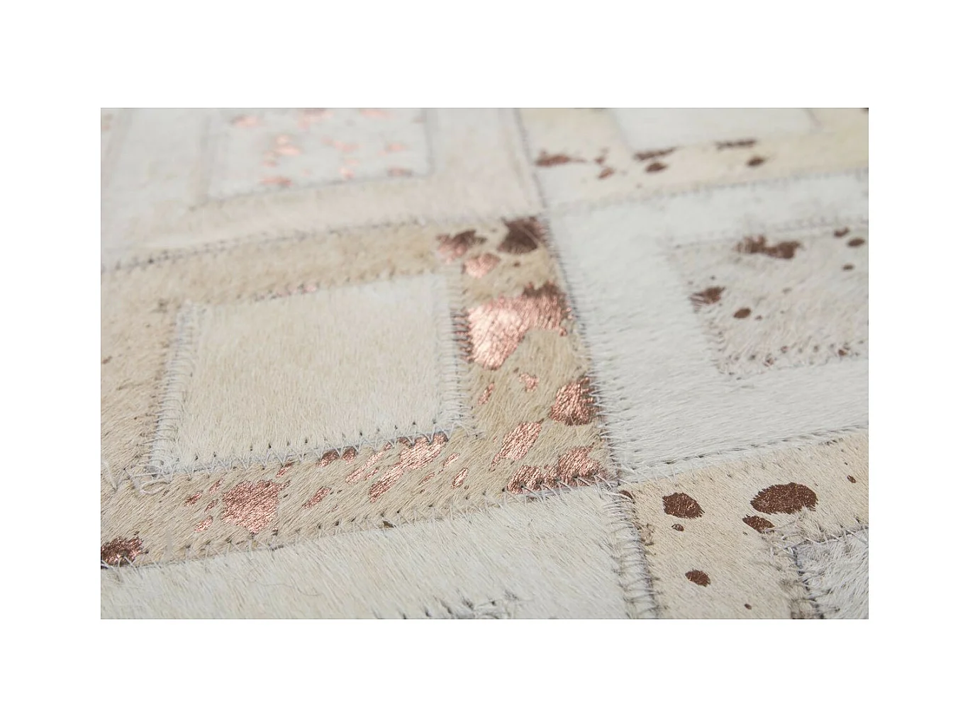 Tapis en Cuir Effet Métallique "Spark" Ivoire & Chrome 160 x 230 cm