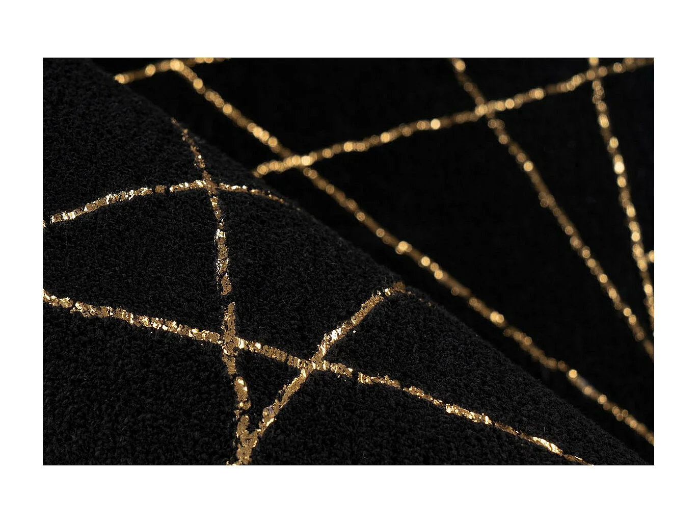 Tapis Géométrique à Poils Longs "Bijou" Noir & Or 200 x 290 cm