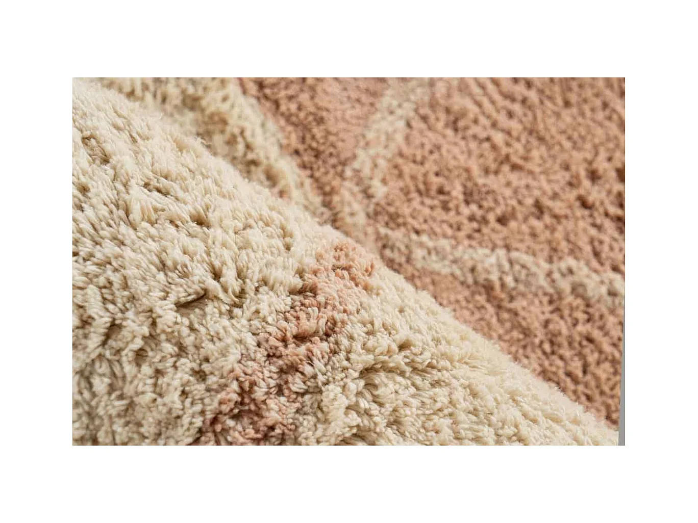 Tapis Tufté à la Main Ethnique "Mylen II" Beige & Rose 160 x 230 cm