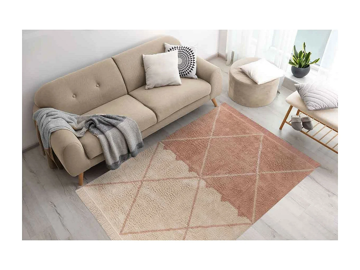 Tapis Tufté à la Main Ethnique "Mylen II" Beige & Rose 160 x 230 cm