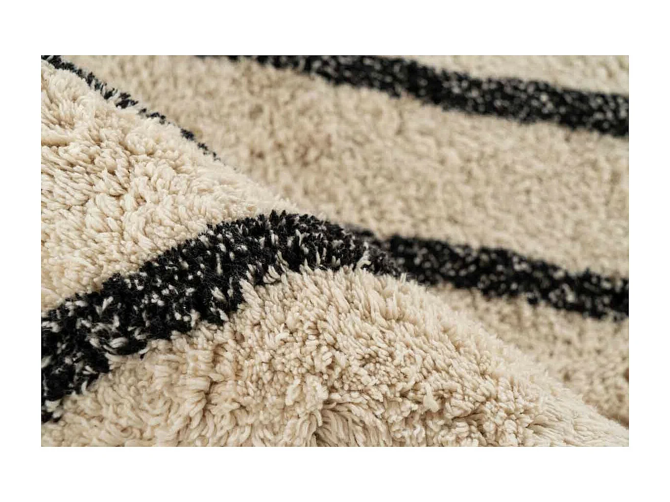Tapis Tufté à la Main Ethnique "Mylen V" Beige & Noir 200 x 290 cm
