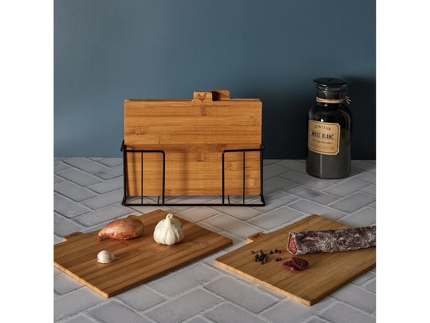 Planche A Decouper Bambou X4 Avec Socle Metal Marron, Noir