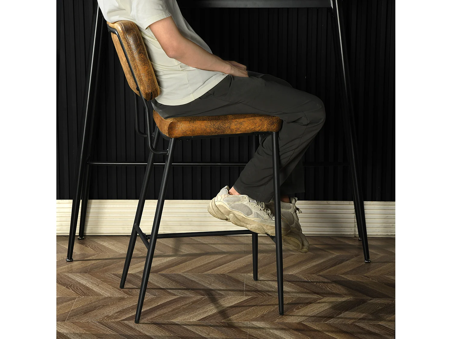 Lot De 2 Tabouret De Bar Industriel Avec Dossier Et Repose-pieds, Siège Rembourrés Marron