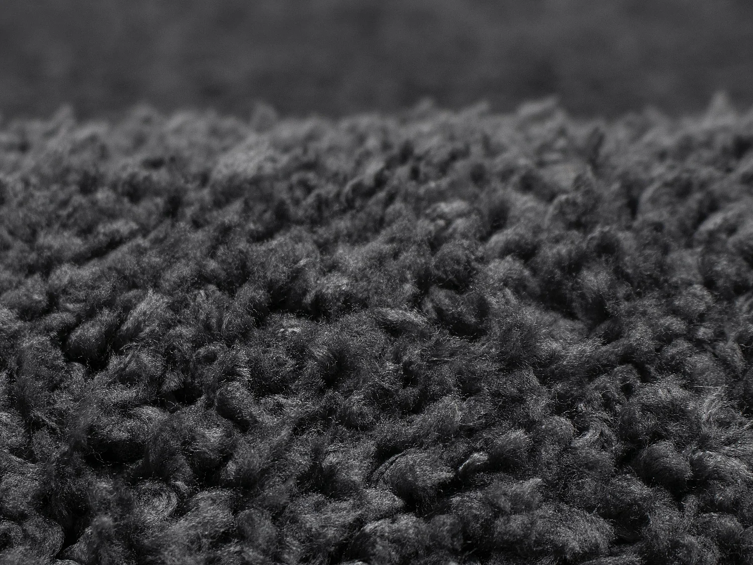 Tapis shaggy à poils longs - 160 x 230 cm - Anthracite - MILINIO