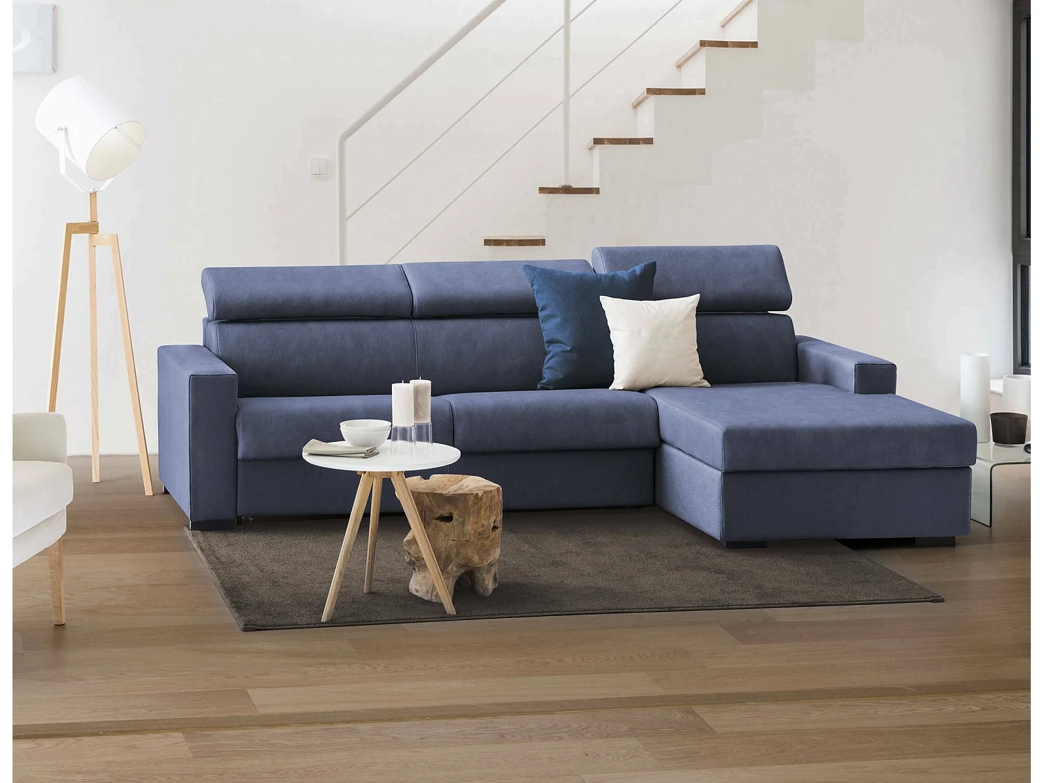 Sofá-cama Daasen, Sofá de canto, 100% Fabricado na Itália, Sofá com abertura giratória, com península de arrumação direita, com braços finos, 260x95h85 cm, Azul