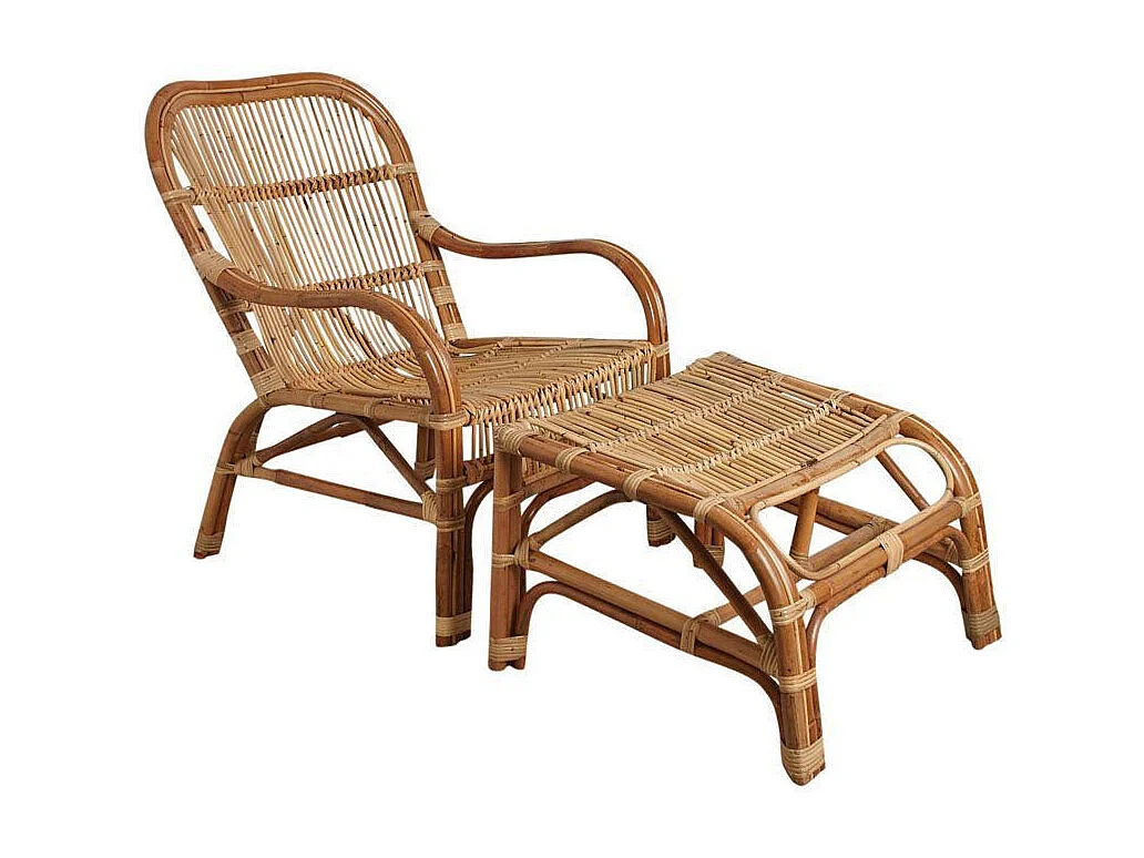 Fauteuil et repose pieds en rotin brut avec écorce