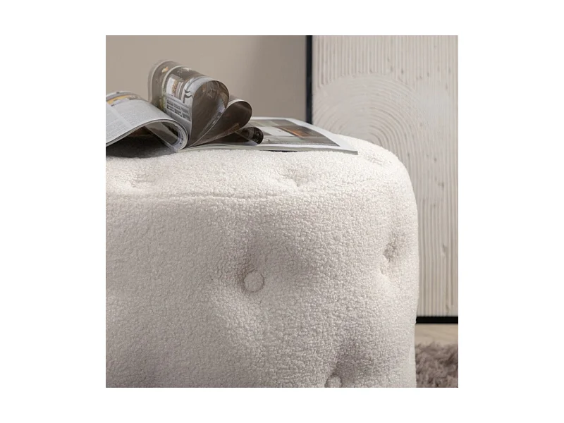 Benjamin poef, hocker Ø55cm teddystof wit.