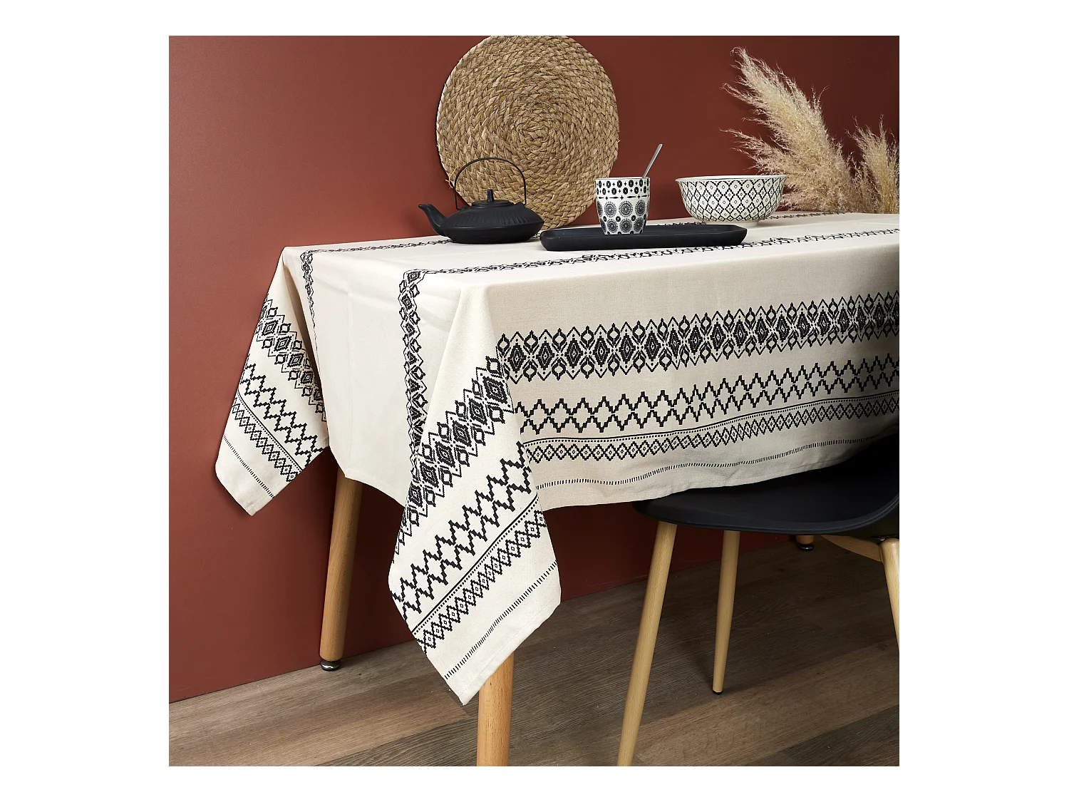 Nappe Coton Imprime Ethnique 140x250cm Noir, Beige