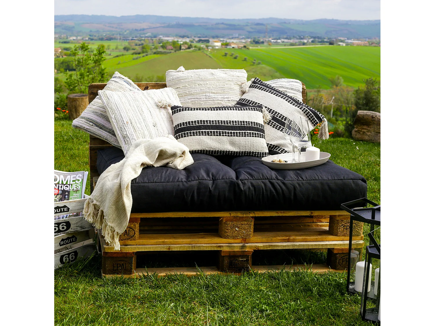 Coussin de Canapé Décoratif en Coton Beige Noir