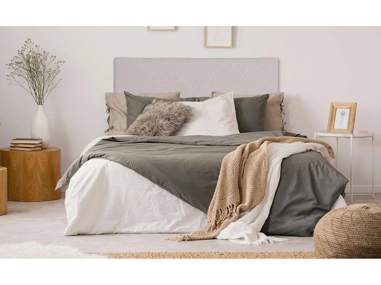 Tête de Lit en Velours "Jones" 140cm Gris