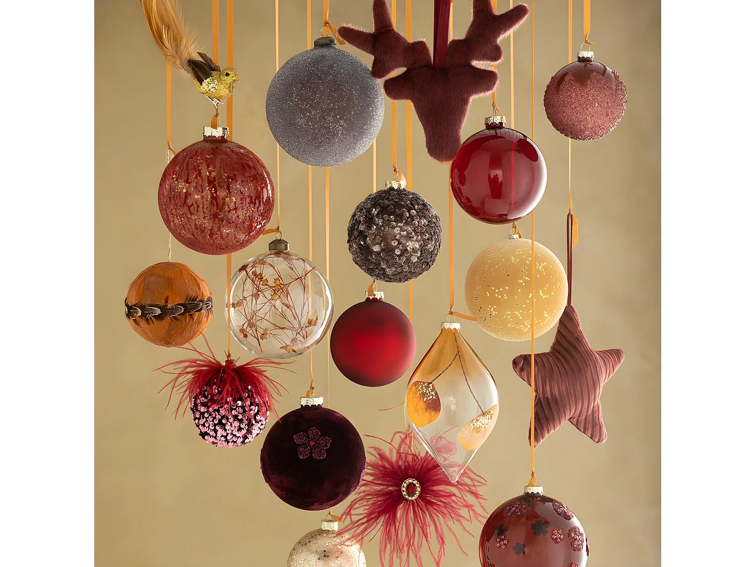 Lot de 4 Boules de Noël "Velours Antique" 12cm Bordeaux