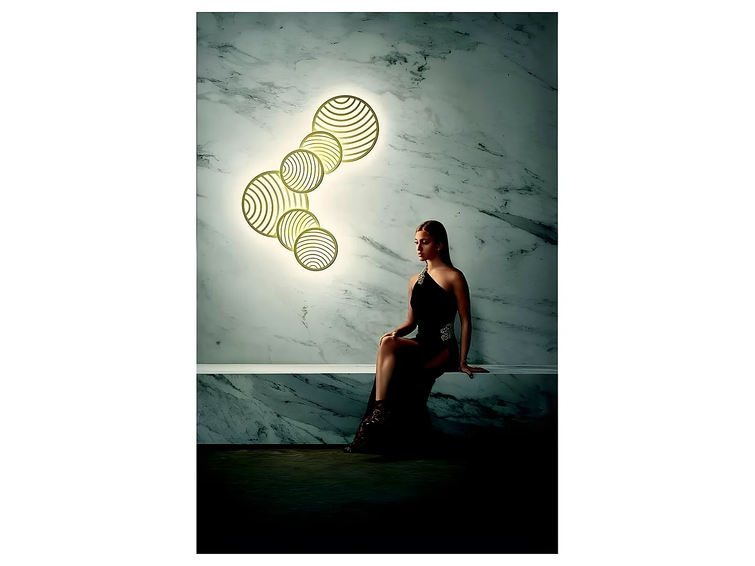 Plafondd LED en aluminium modèle COLLAGE EN or de MANTRA