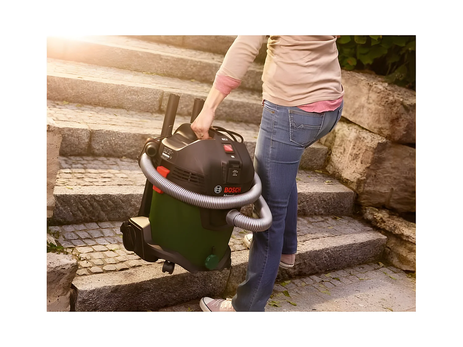 Aspiradora de agua y polvo AdvancedVac 20 - 1200W con Accesorios Completos