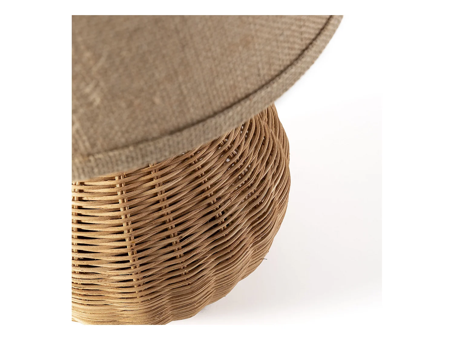 Tafellamp Naoko van natuurlijk rotan, diameter 31 cm