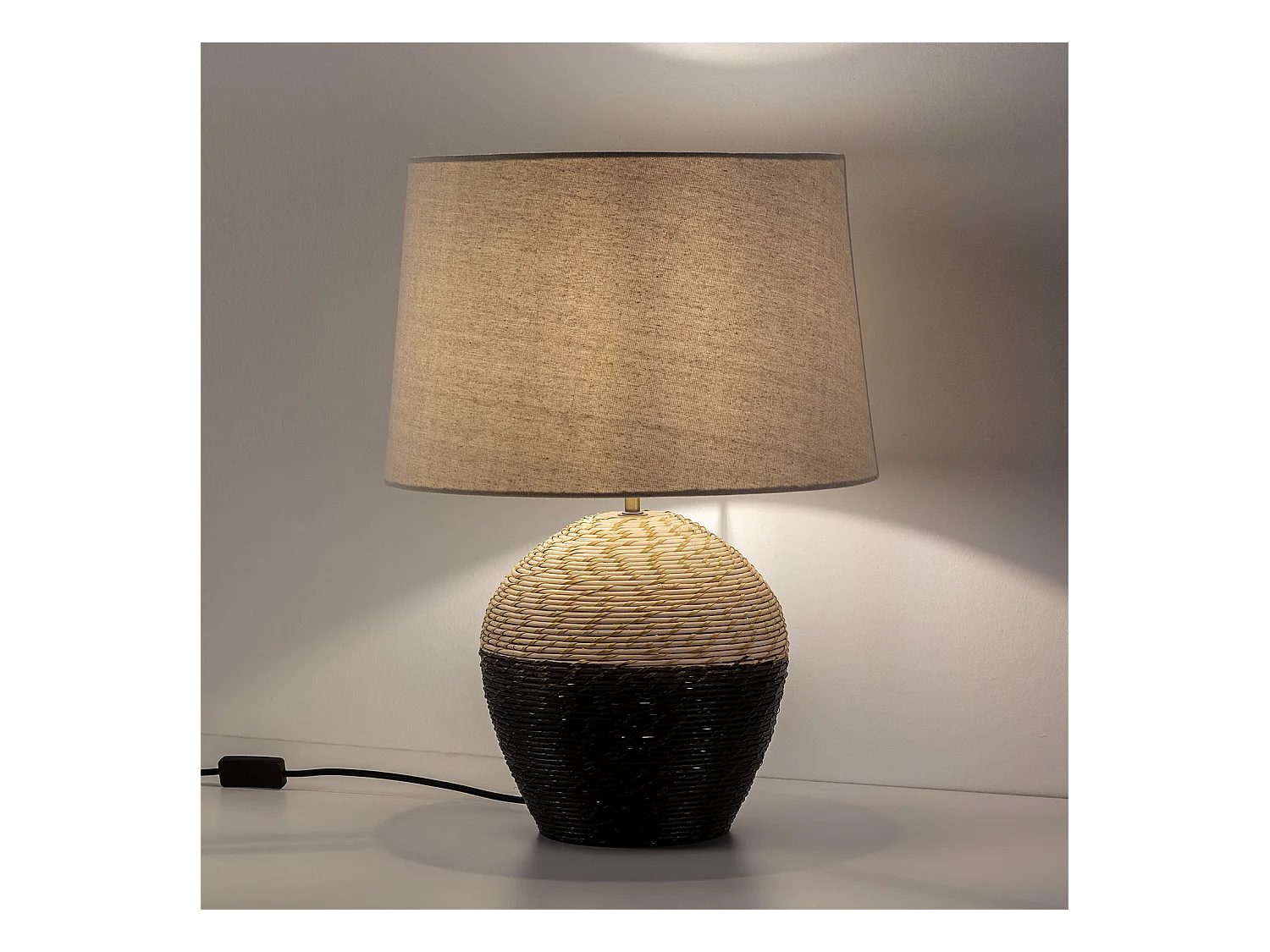 Lampe à poser Oyuki en rotin naturel, diamètre 40,5 cm