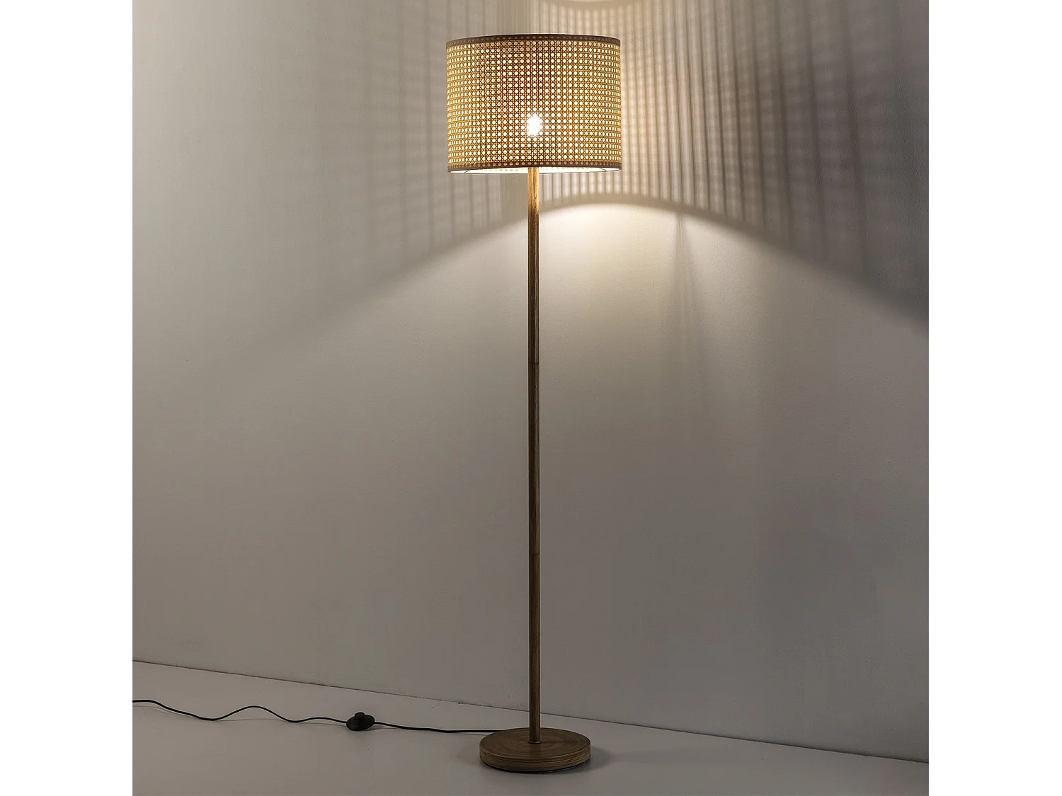 Lampadaire Keiko métal imitation bois, hauteur 161 cm