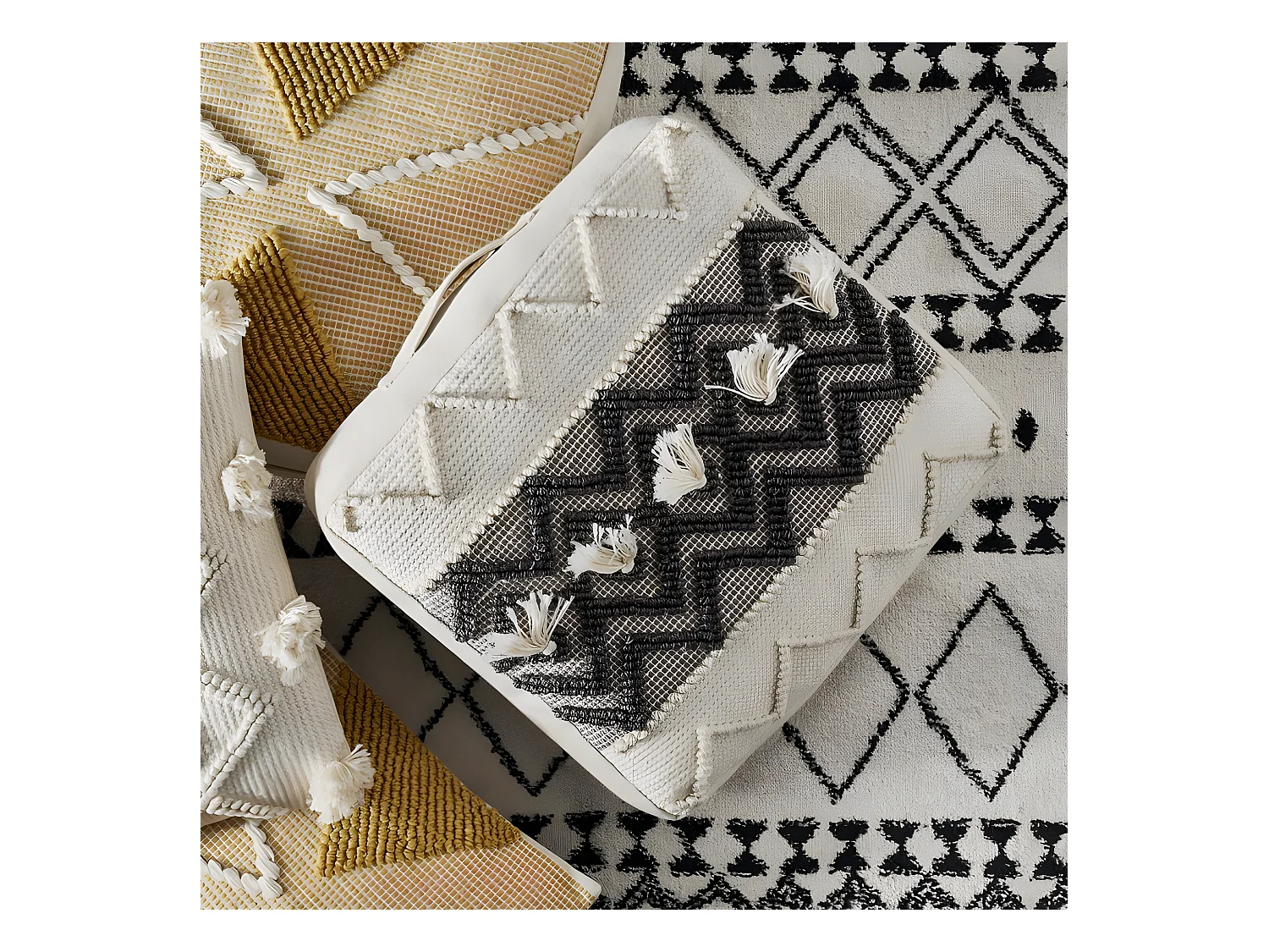 Coussin de sol recyclé "Row" 48 x 48 x 14 cm Atmosphéra