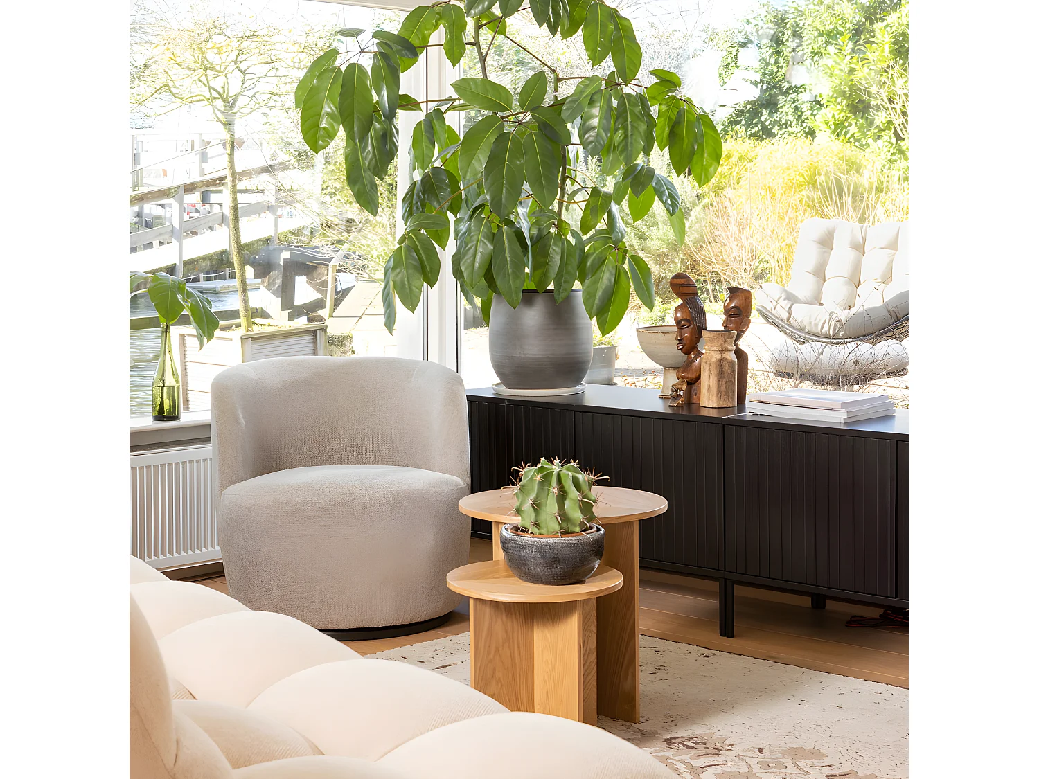 Lina - Lot de 2 tables d'appoint rondes en bois - Bois clair