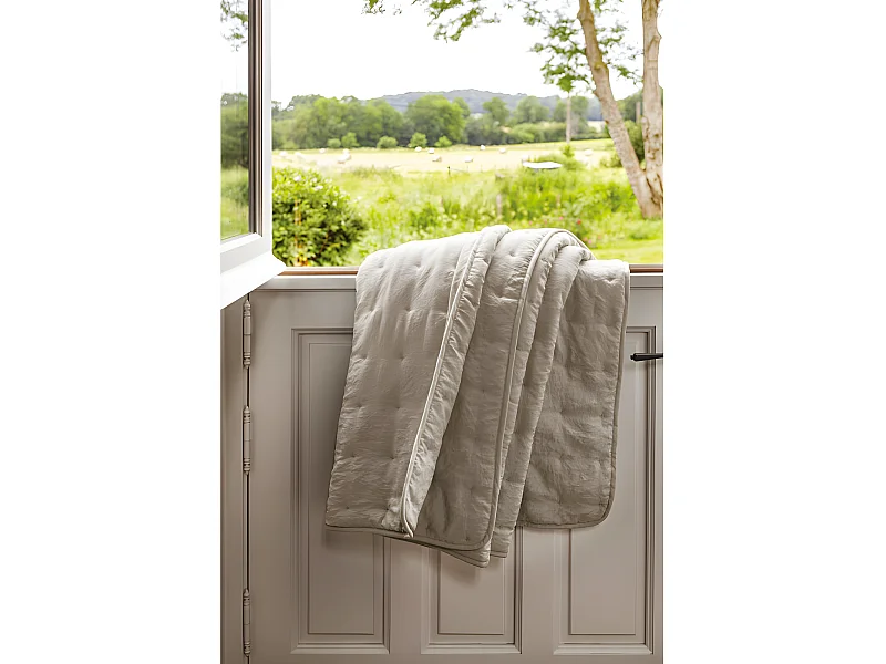 Plaid matelassé aspect lavé-froissé "Angkor" Toison d'Or