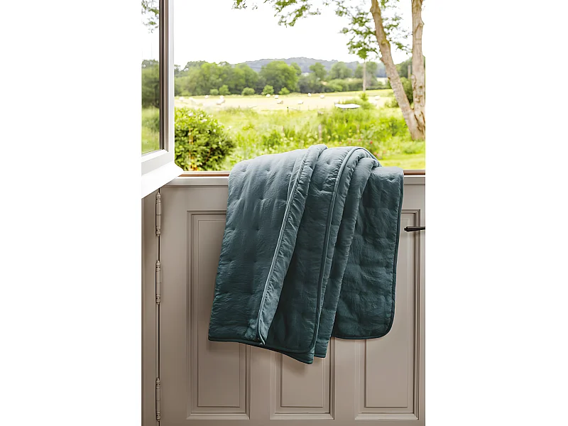 Plaid matelassé aspect lavé-froissé "Angkor" Toison d'Or