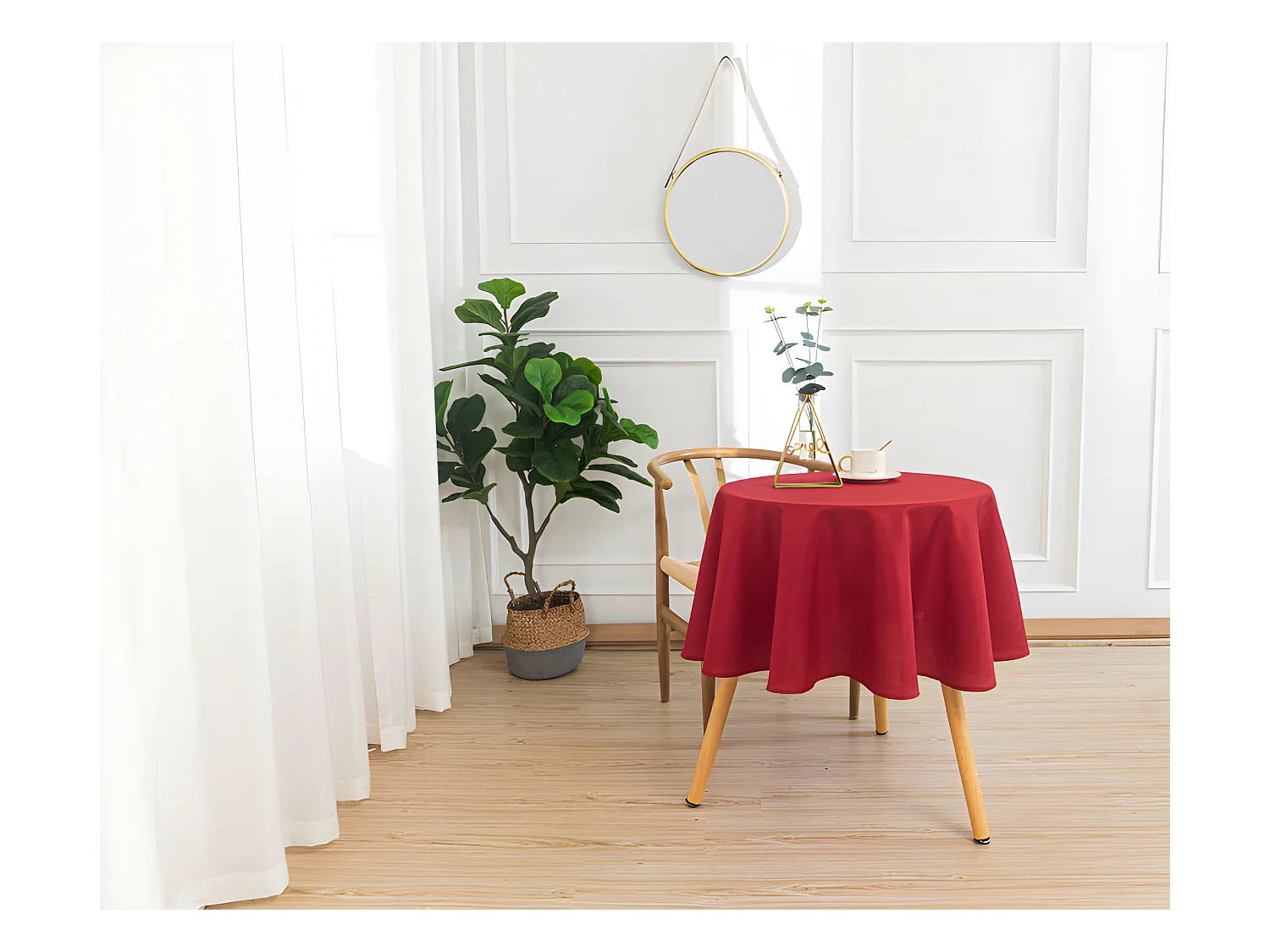 Nappe anti tache unie rouge ronde 160 cm