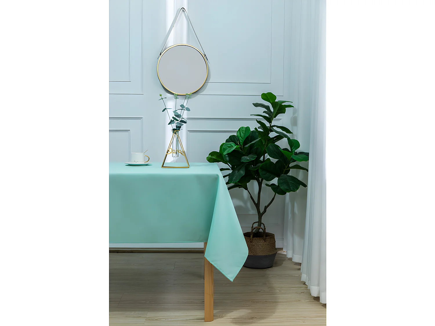 Nappe enduite avec traitement antitache Menthe rectangulaire 145 x 240 cm