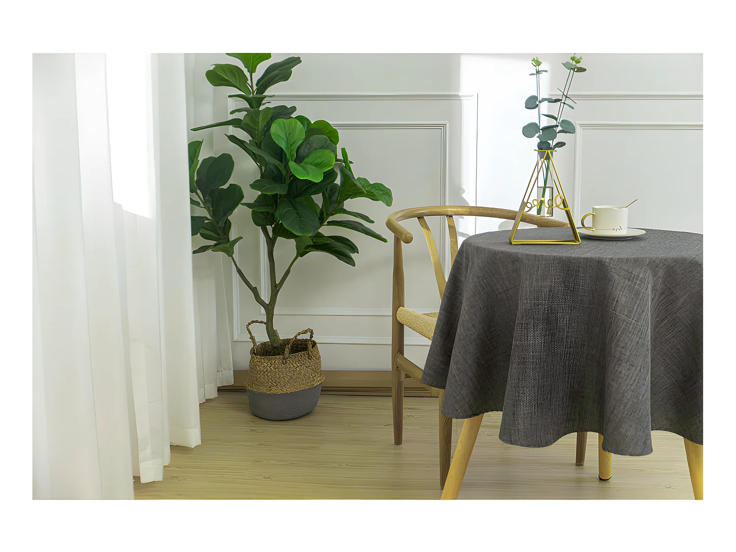 Nappe anti tache unie anthracite ronde 160 cm