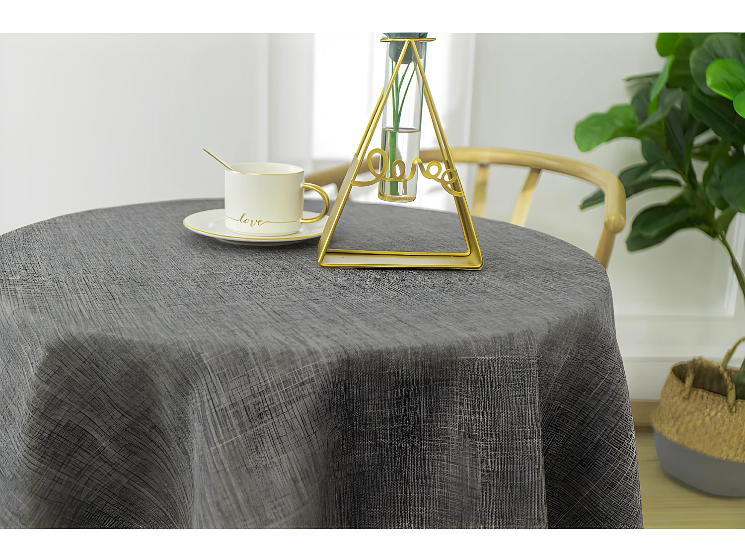 Nappe anti tache unie anthracite ronde 160 cm