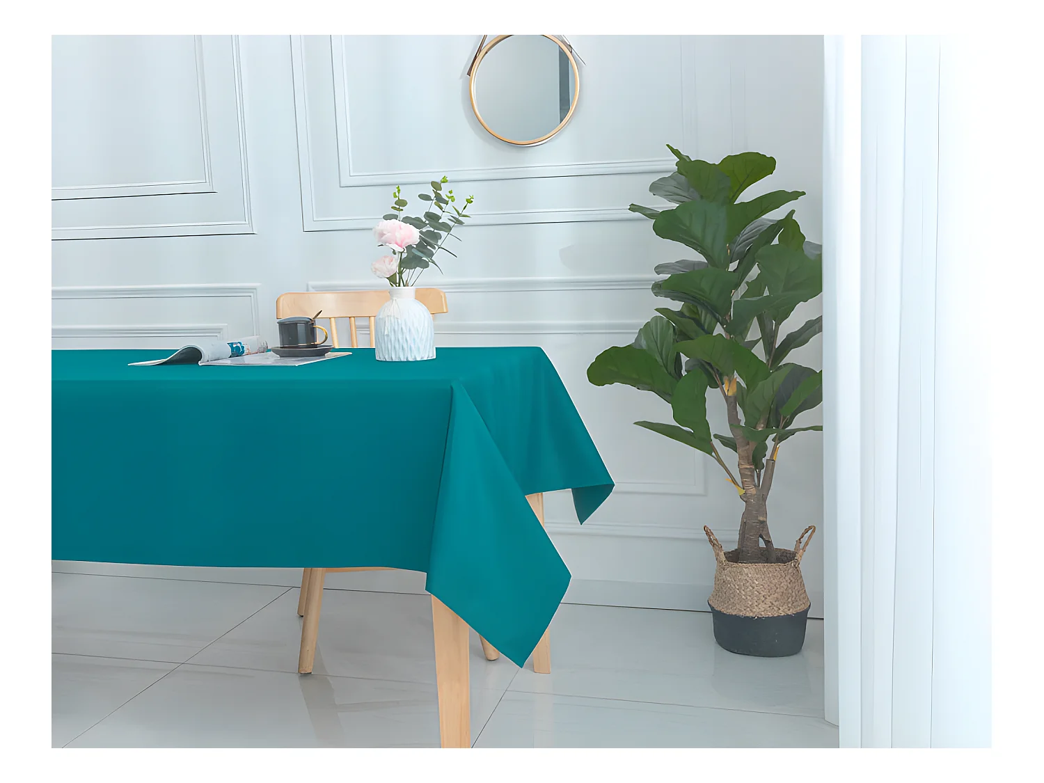 Nappe enduite avec traitement antitache Bleu Paon rectangulaire 145 x 240 cm