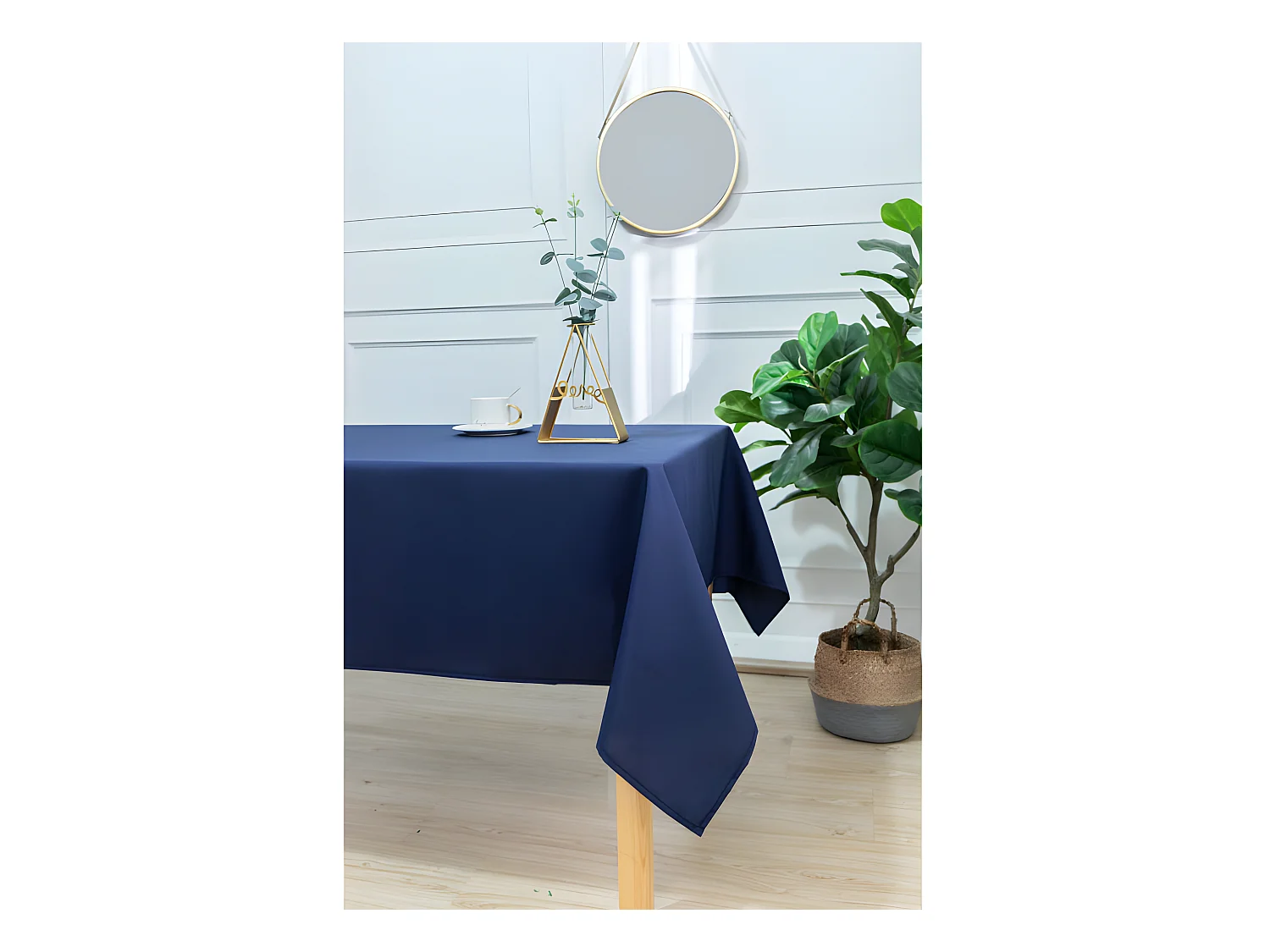 Nappe enduite avec traitement antitache Marine rectangulaire 145 x 240 cm