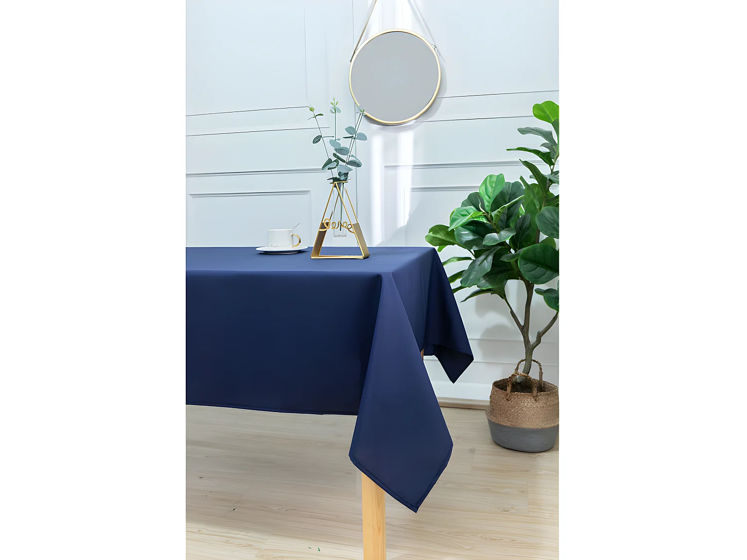 Nappe enduite avec traitement antitache Marine rectangulaire 145 x 240 cm