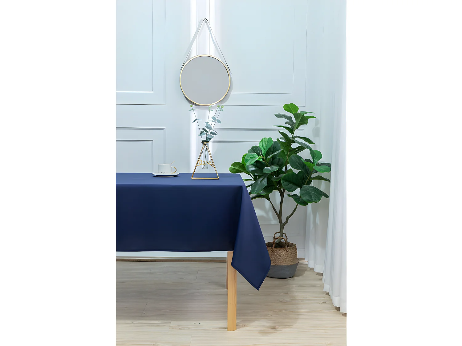 Nappe enduite avec traitement antitache Marine rectangulaire 145 x 240 cm