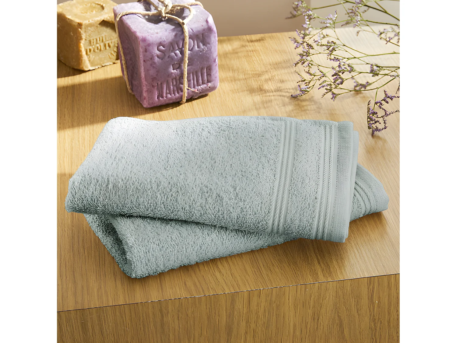 Lot de 2 serviettes invité éponge "Spa" 30 x 50 cm / 400 gr/m² - Couleur: "Spa" Céladon