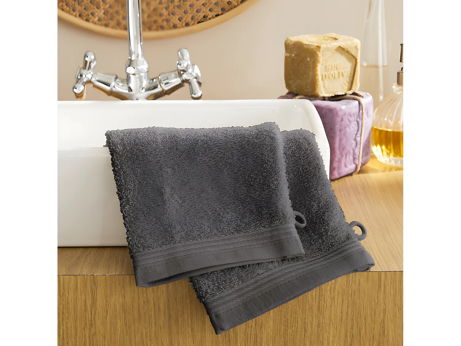 Lot de 2 gants de toilette éponge "Spa" 15 x 21 cm / 400 gr/m² - Couleur: "Spa" Anthracite